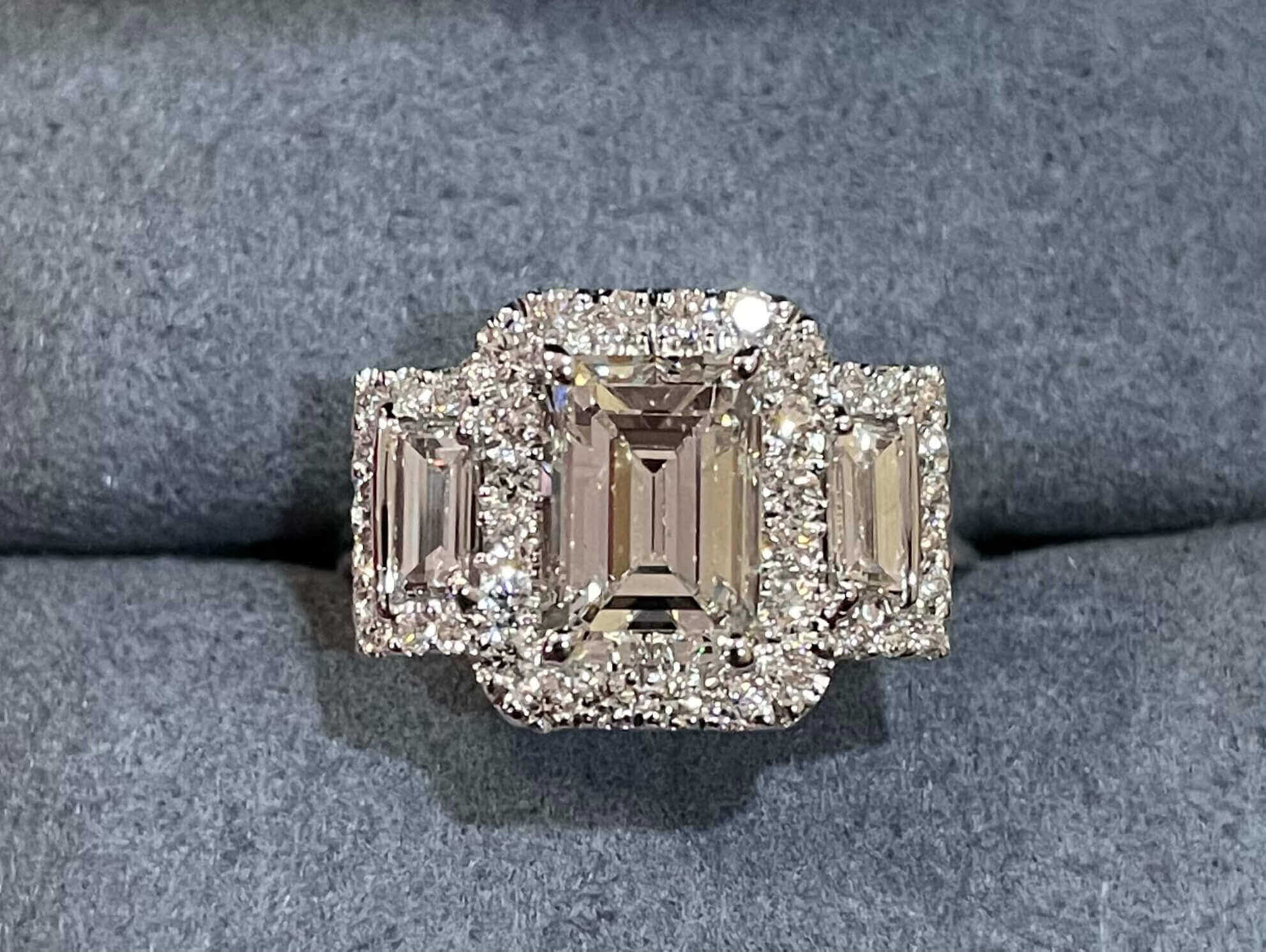 Montreal diamond ring jewels-3